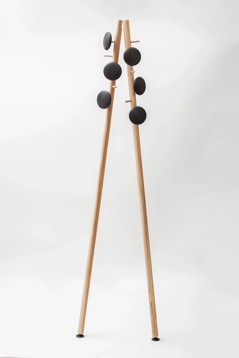 Porte-manteaux Mobile Johnny Stecchino | Frêne massif huilé - Studio Ventotto