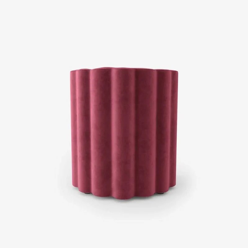 Fauteuil vintage en velours bordeaux