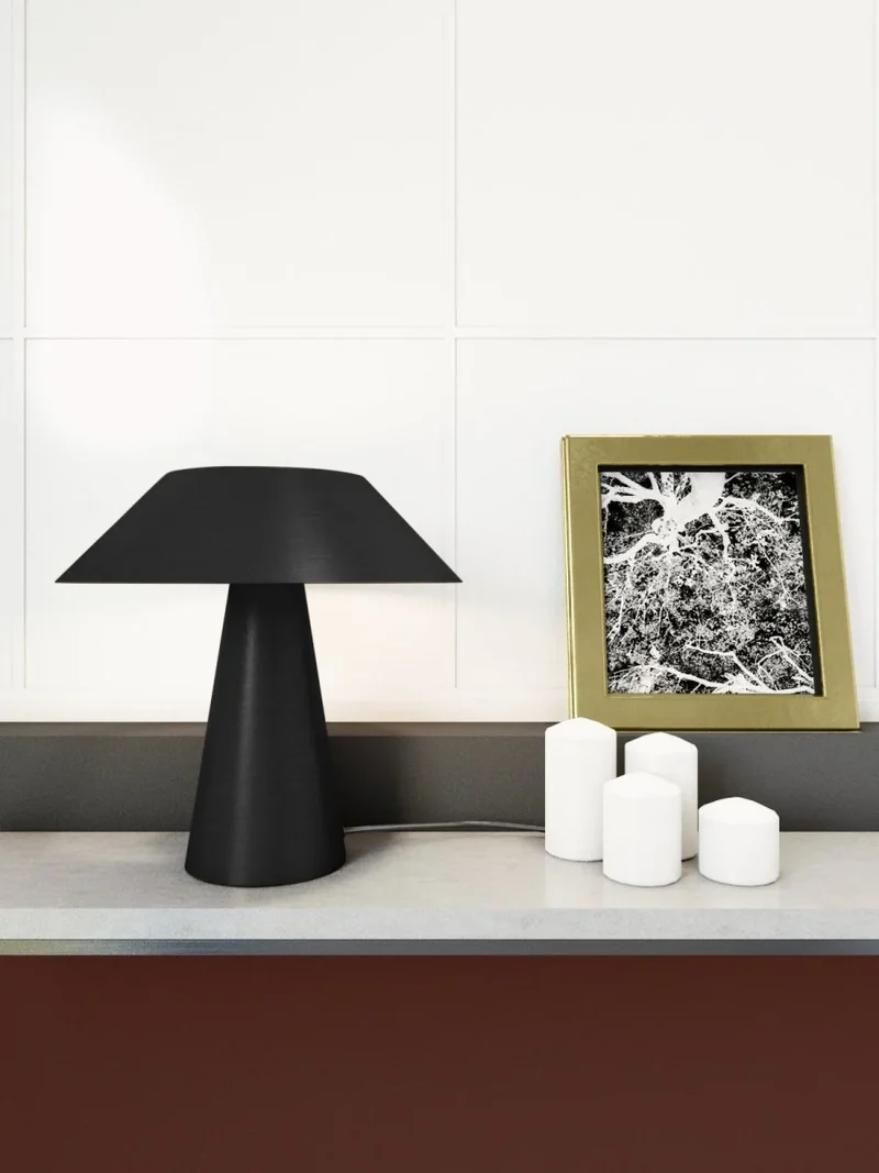 Lampe à poser en métal noir