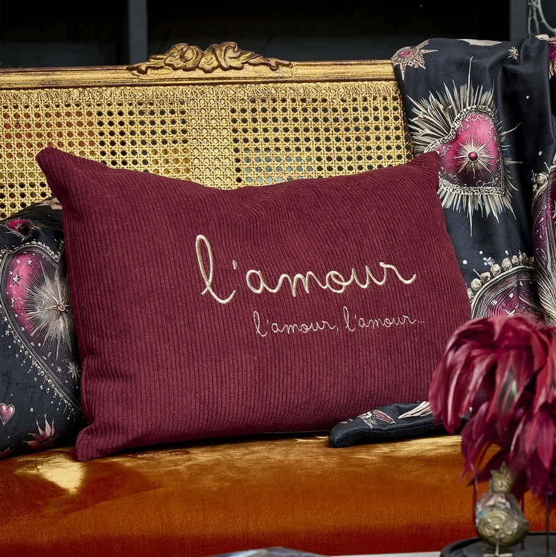 Coussin velours brodé Amor Amor Amor