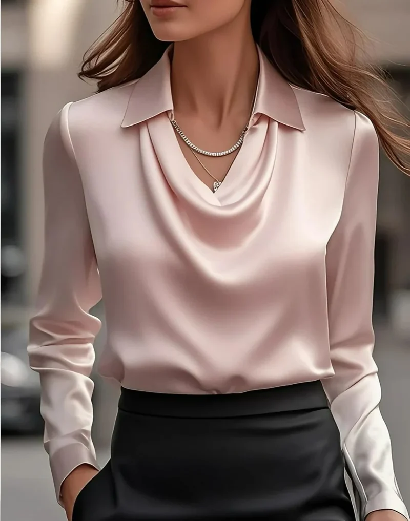 Chemisier Élégant en Satin – Style Minimaliste et Chic