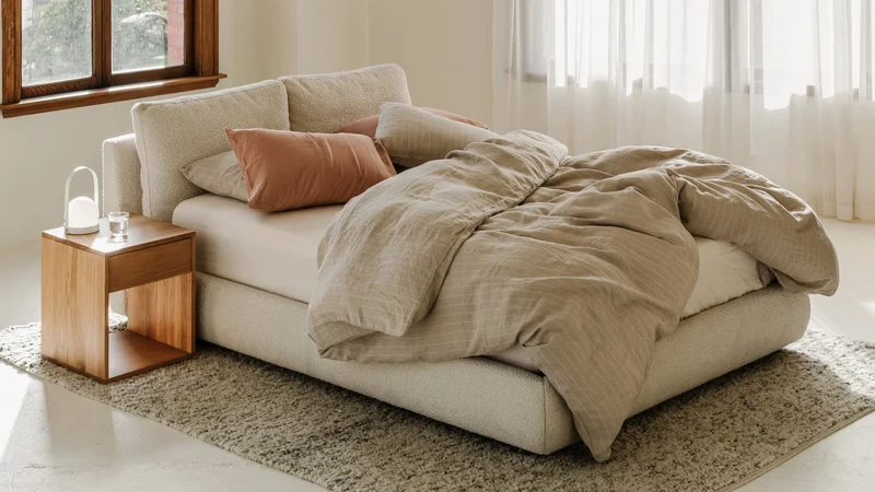 Cloud Bed, King, Cream Boucle