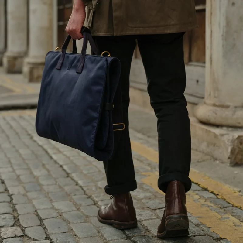 Trifold - Navy