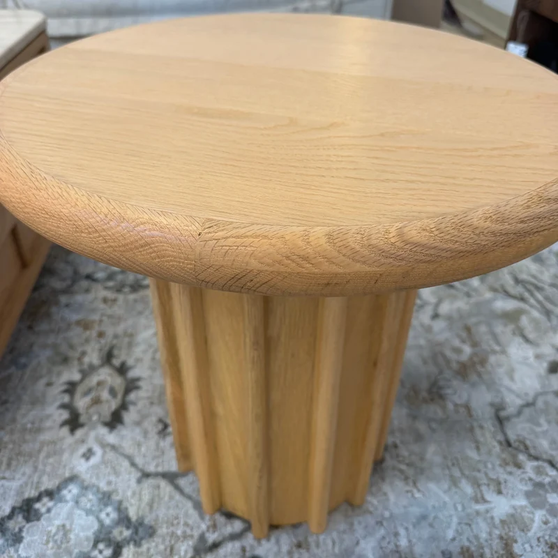 Corin Side Table White oak（karhyn studio sale）