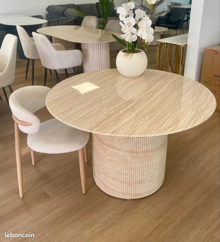 Table à manger Baeita travertin brillant 120cm