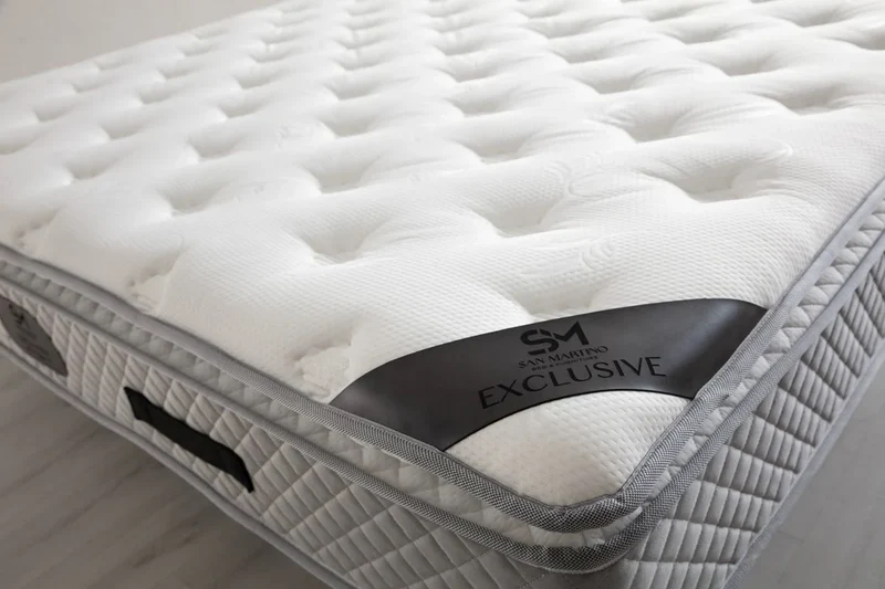 Matelas EXCLUSIVE ressort & mousse 32cm surmatelas intégré