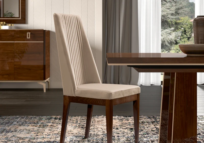 Chaise velours beige capitonnée – Eva