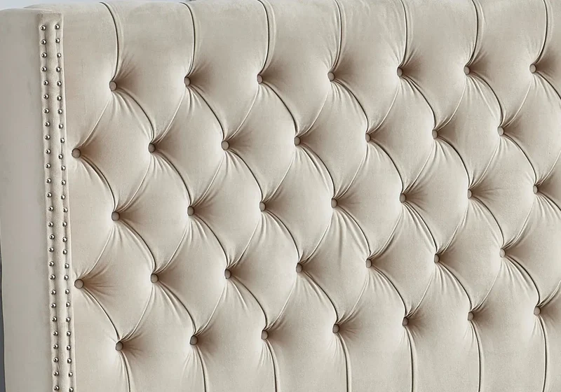 Lit coffre capitonné velours beige - Chester