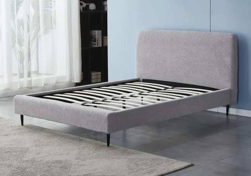 Lit en tissu bouclé gris - Leora