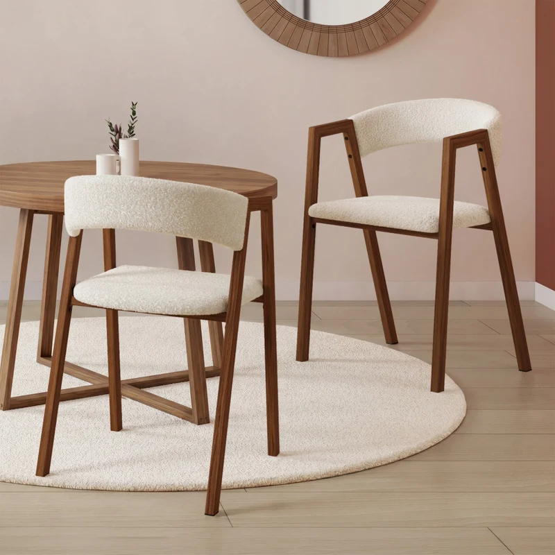 Chaises Enola avec accoudoirs bouclette pieds effet noyer- lot de 4
