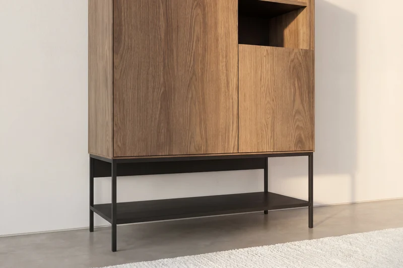 TIA - COMMODE