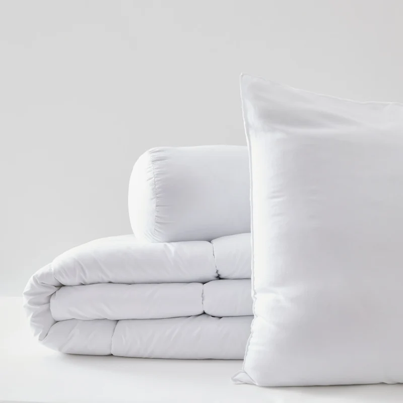 Pack 3 pièces Couette 140 x 200 cm + Oreiller 60 x 60 + Polochon 90 Gamme "Douceur" - Traité Anti Acarien Soft & Care