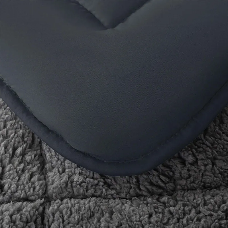 Aura - Couette chaude reversible été/hiver 250 g/m²