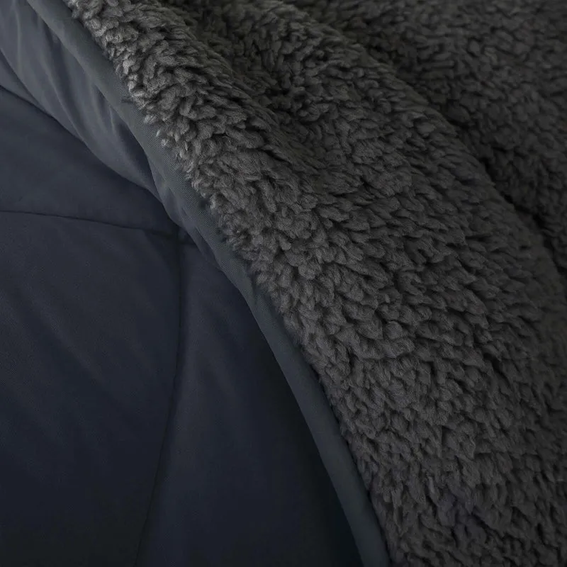 Aura - Couette chaude reversible été/hiver 250 g/m²