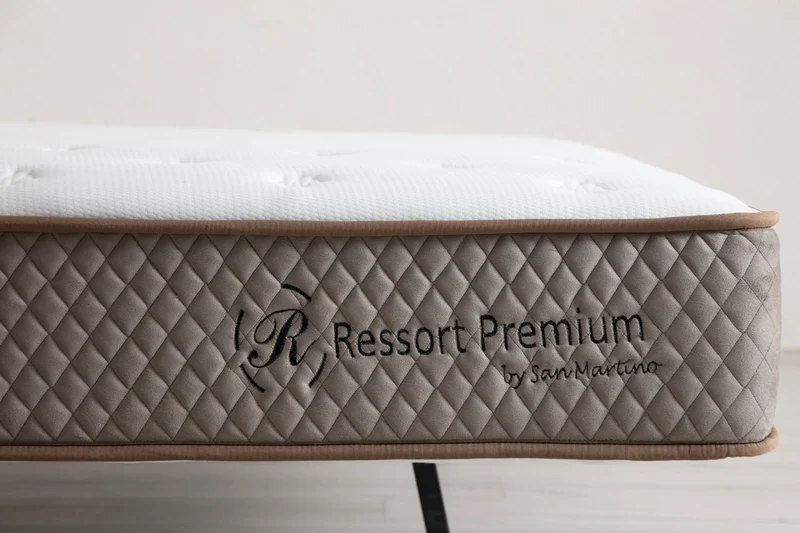PREMIUM